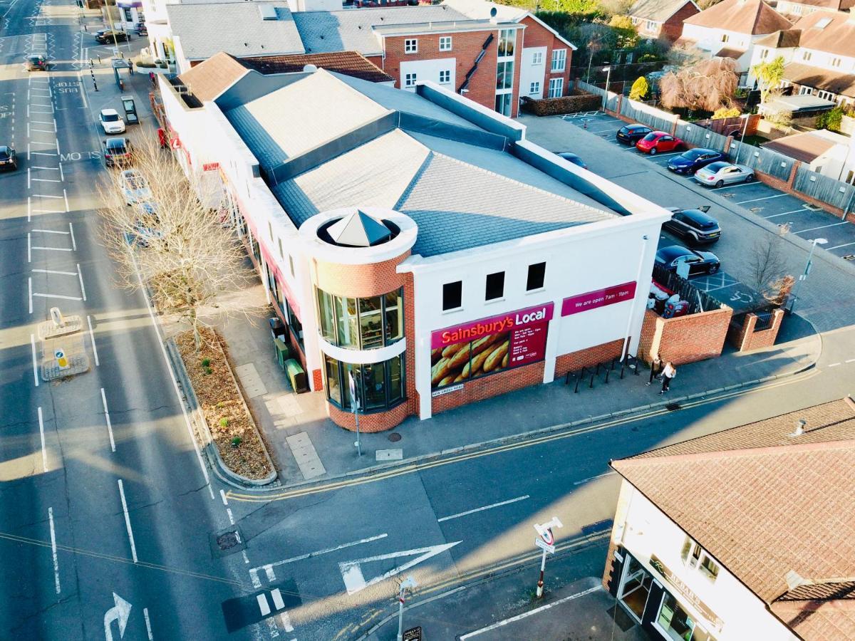 Private Parking Stylish Great Location Apartamento Guildford Exterior foto