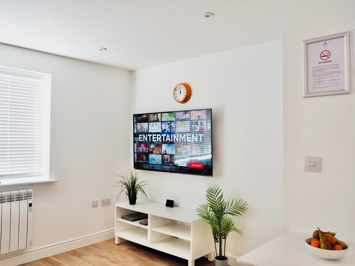 Private Parking Stylish Great Location Apartamento Guildford Exterior foto