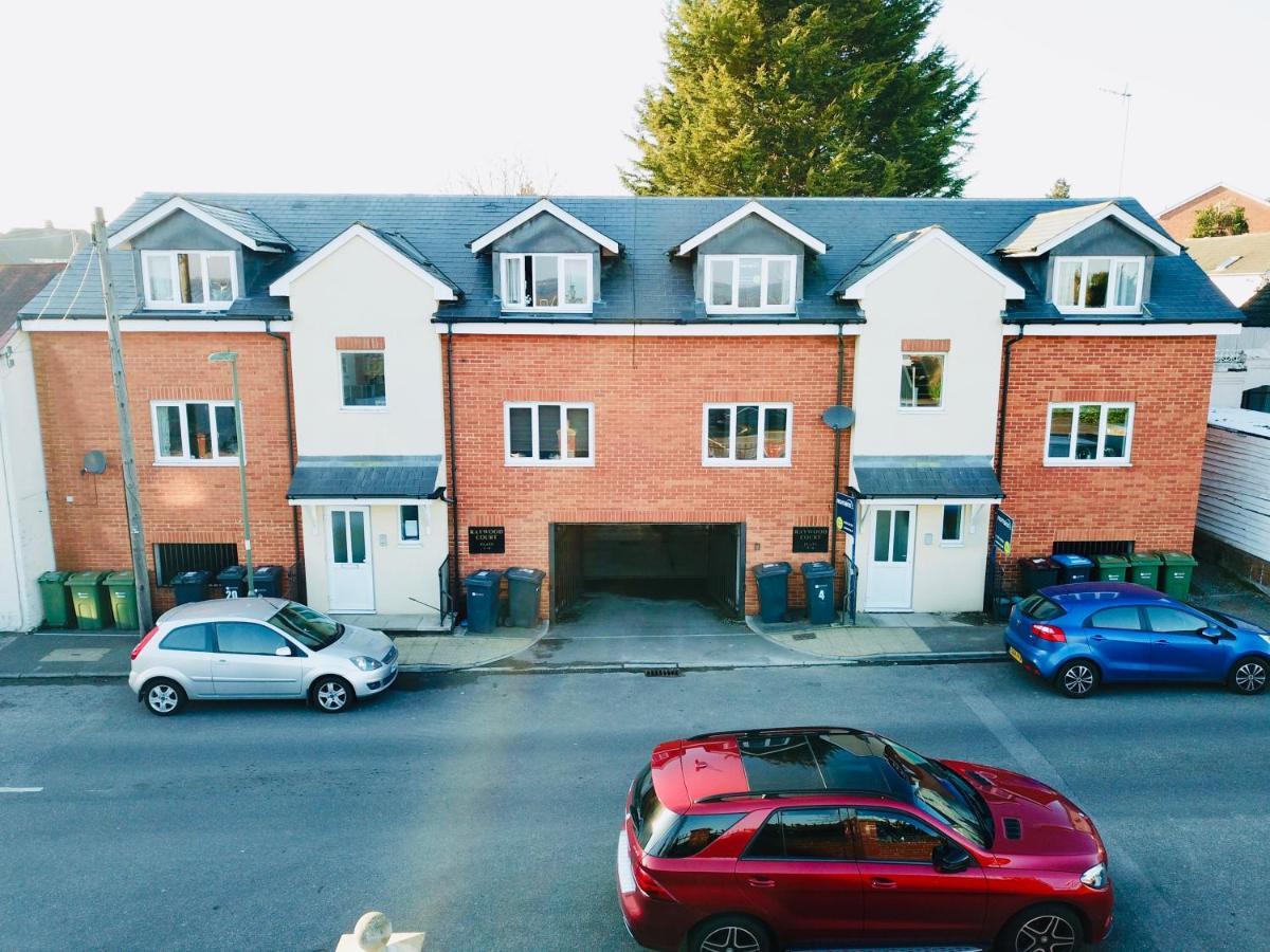 Private Parking Stylish Great Location Apartamento Guildford Exterior foto