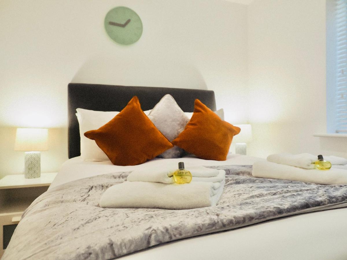Private Parking Stylish Great Location Apartamento Guildford Exterior foto