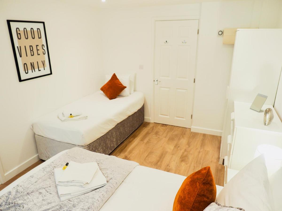 Private Parking Stylish Great Location Apartamento Guildford Exterior foto